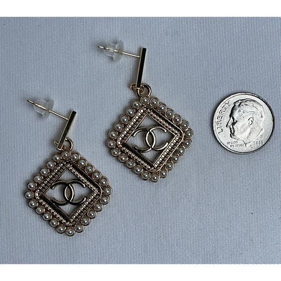 Chanel Pearl Gold Rectangle Posts Dangle Earrings - Picture 8 of 8